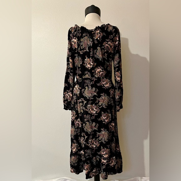 Chic Long Sleeve Floral/paisley Dress in Black, women’s size M - Picture 2 of 4